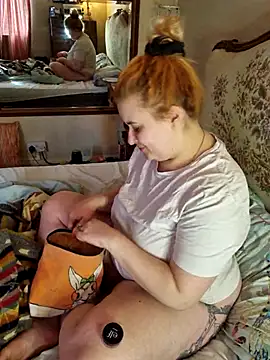 Snapshot of JosieAndYou chatting on 03.21.25 JosieAndYou online show from 03.21.25