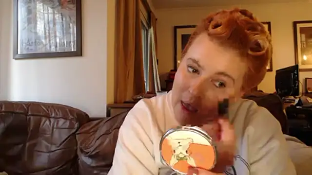 Snapshot of JosieAndYou chatting on 02.14.26 JosieAndYou online show from 02.14.26