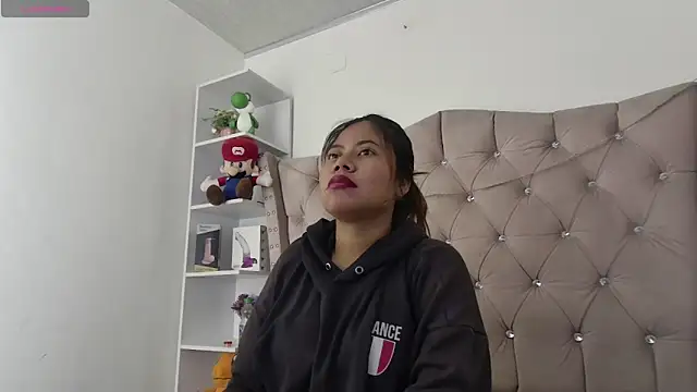 Snapshot of Sweet_Orianaa chatting on 06.15.26 Sweet Orianaa online show from 06.15.26
