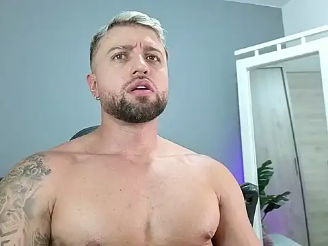 OwenMaximus814 online show from 03.05.26