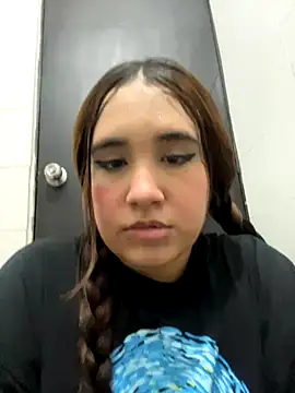 melyescobar online show from 10.22.25