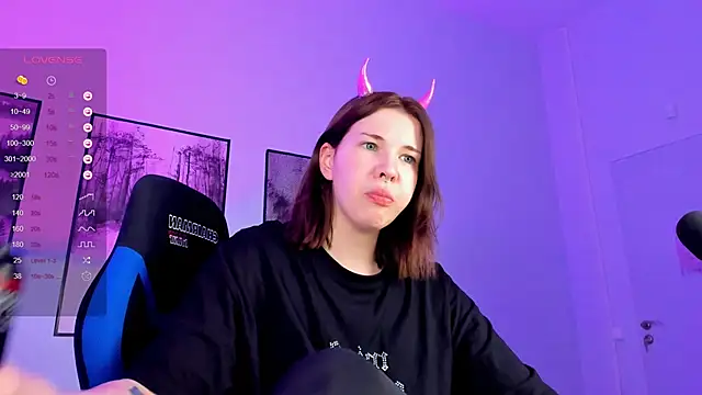 AliceSunday online show from 01.25.25