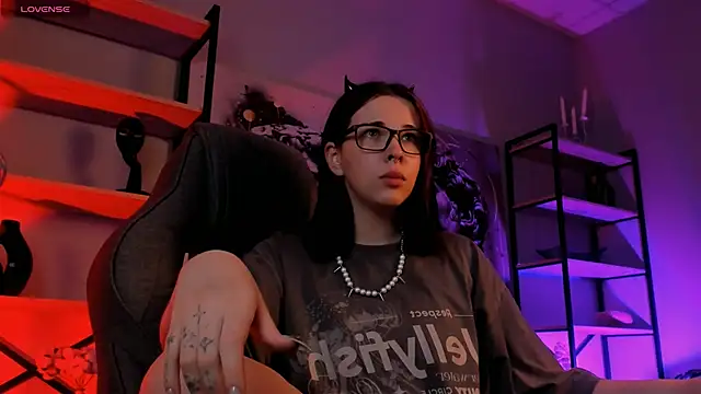 AliceSunday online show from 09.23.25