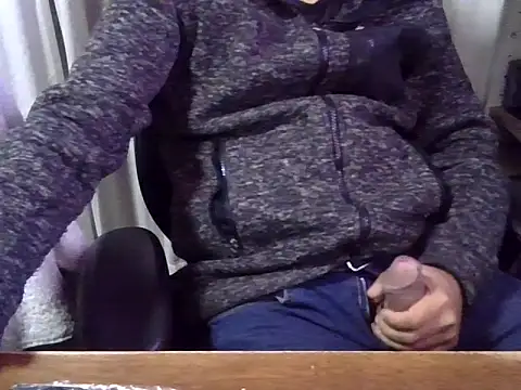 Snapshot of Puleva2 chatting on 10.06.25 Puleva2 online show from 10.06.25