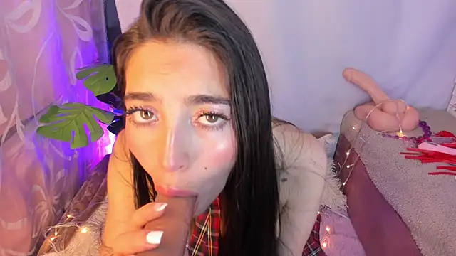 Snapshot of Arii_vega_ chatting on 04.16.26 Arii vega online show from 04.16.26
