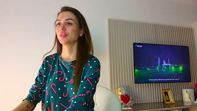 Addictive T online show from 01.11.25