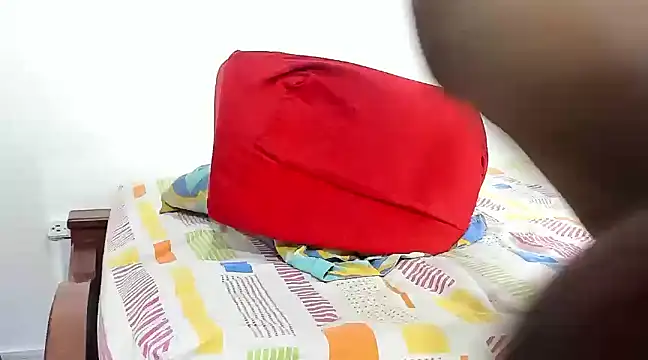 Snapshot of Darick_brown chatting on 02.02.25 Darick brown online show from 02.02.25