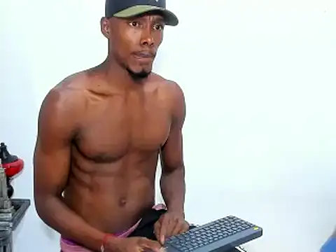 Snapshot of Darick_brown chatting on 02.12.25 Darick brown online show from 02.12.25