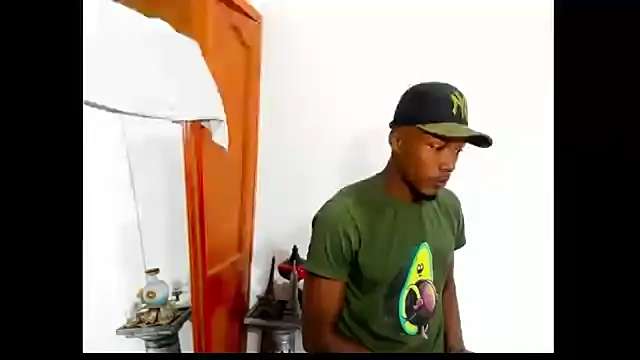 Snapshot of Darick_brown chatting on 02.22.25 Darick brown online show from 02.22.25