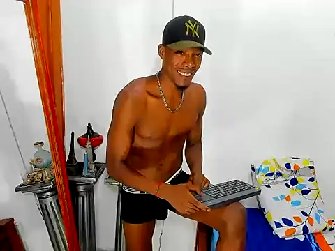 Snapshot of Darick_brown chatting on 03.17.25 Darick brown online show from 03.17.25