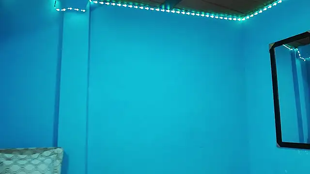 Snapshot of Darick_brown chatting on 12.16.25 Darick brown online show from 12.16.25