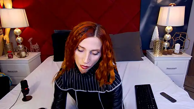 MinnieDrew online show from 12.03.25