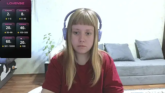 Snapshot of June_shy0 chatting on 06.14.26 June shy0 online show from 06.14.26