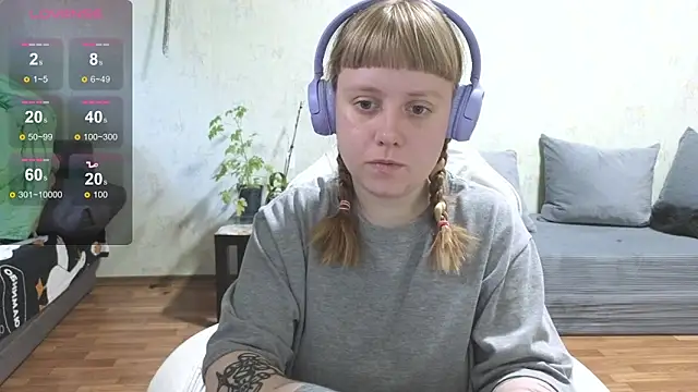Snapshot of June_shy0 chatting on 06.19.26 June shy0 online show from 06.19.26