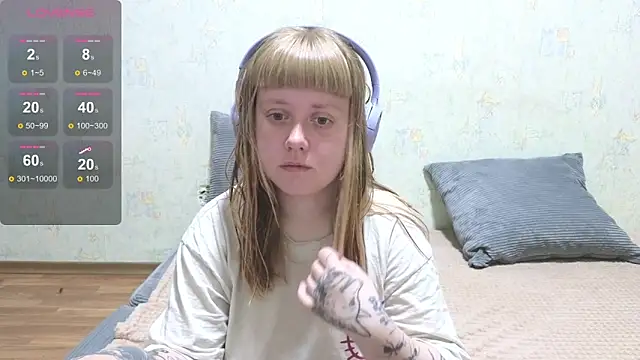 Snapshot of June_shy0 chatting on 06.22.26 June shy0 online show from 06.22.26