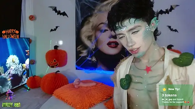 maxiy 001 online show from 10.30.25