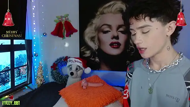 maxiy 001 online show from 12.17.25