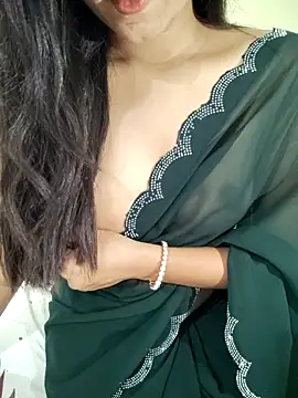 Snapshot of Meenakshi_ chatting on 02.28.26 Meenakshi online show from 02.28.26