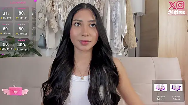 Snapshot of Sweetnaughtygirl_ chatting on 05.17.26 Sweetnaughtygirl online show from 05.17.26