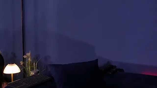 Snapshot of Olivia_Collins1 chatting on 02.21.26 Olivia Collins1 online show from 02.21.26