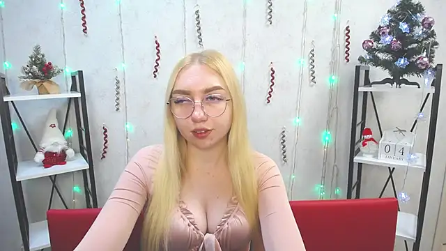 BeatriceFly online show from 01.04.25