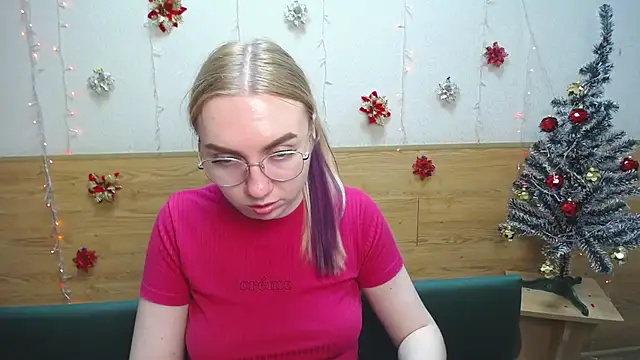 BeatriceFly online show from 01.20.25