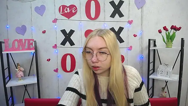 BeatriceFly online show from 01.22.25