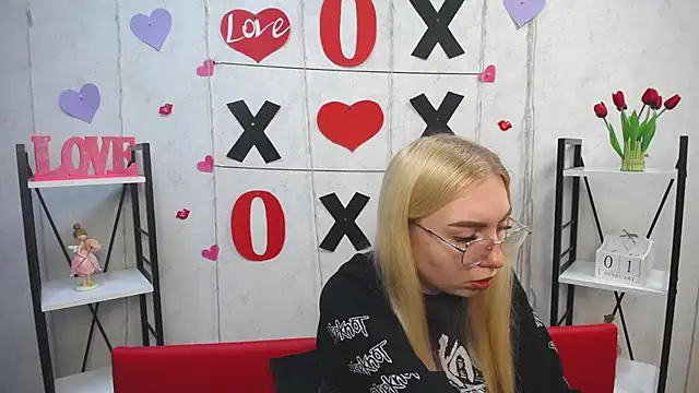 BeatriceFly online show from 02.01.25