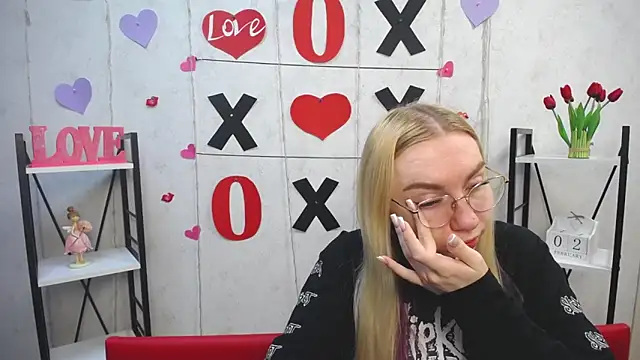 BeatriceFly online show from 02.02.25