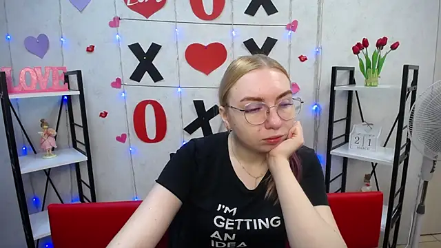 BeatriceFly online show from 03.22.25