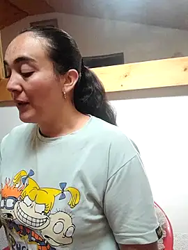 skayhot  online show from 11.08.25