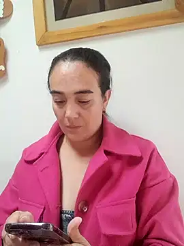 skayhot  online show from 11.28.25