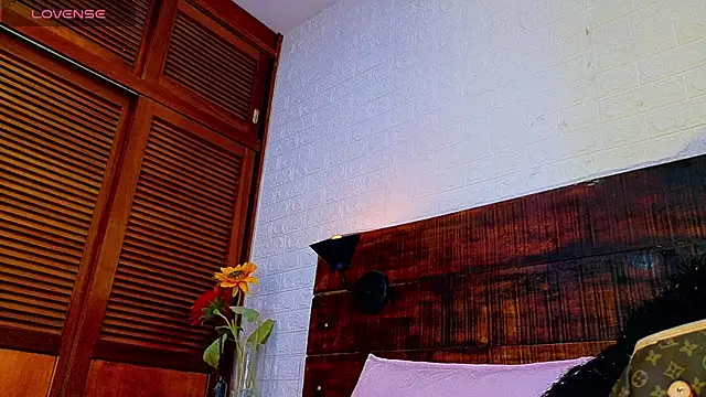 Celeste sanz online show from 10.21.25