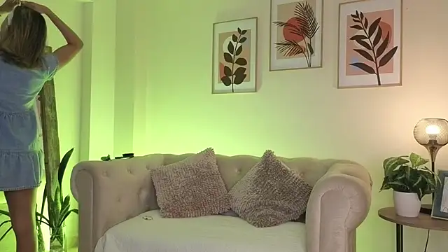 DahianaWalcott online show from 03.05.26