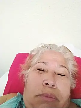 girl amada online show from 11.24.25