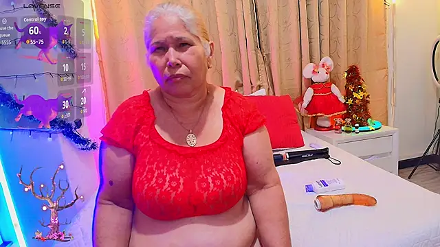 girl amada online show from 11.27.25