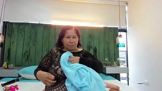 girl amada online show from 04.16.26