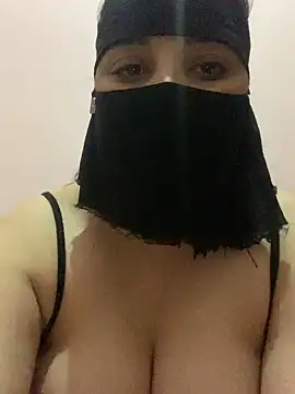 Snapshot of Miss-Soka chatting on 12.05.24 Miss-Soka online show from 12.05.24