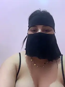 Snapshot of Miss-Soka chatting on 12.20.24 Miss-Soka online show from 12.20.24