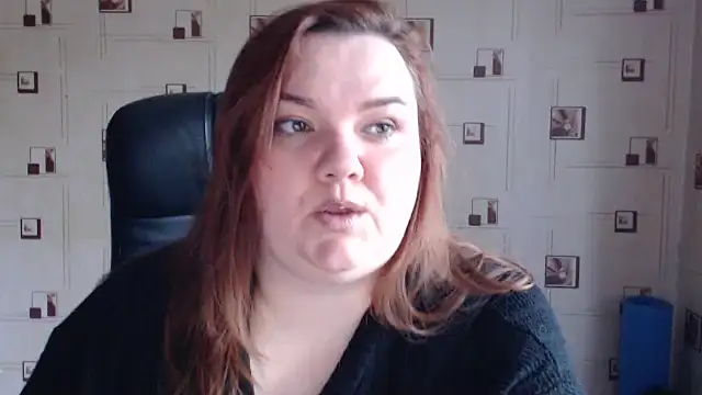 Snapshot of TasyaBigTTs chatting on 04.19.26 TasyaBigTTs online show from 04.19.26