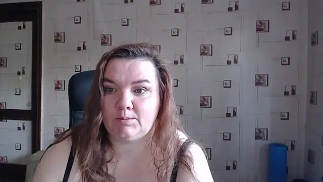 Snapshot of TasyaBigTTs chatting on 05.25.26 TasyaBigTTs online show from 05.25.26