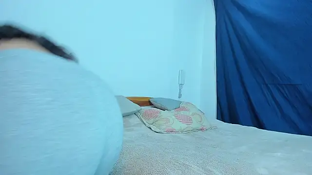 emiily15   online show from 12.12.24