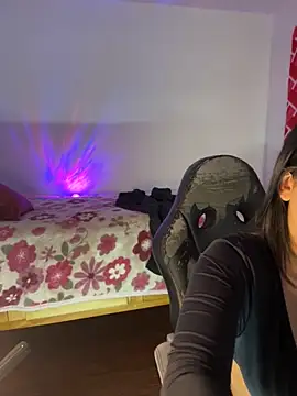 emiily15   online show from 09.26.25