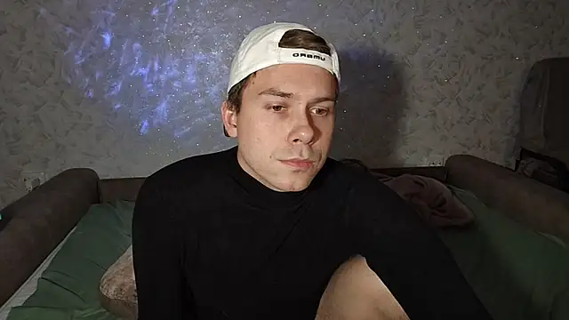 Snapshot of mike_peach chatting on 12.09.24 mike peach online show from 12.09.24