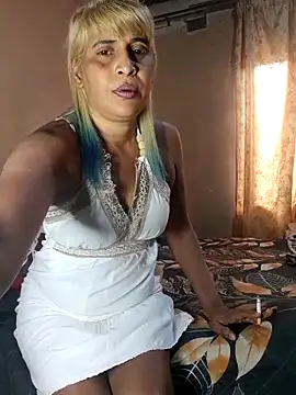 Goodgirlsue 77 online show from 10.16.25