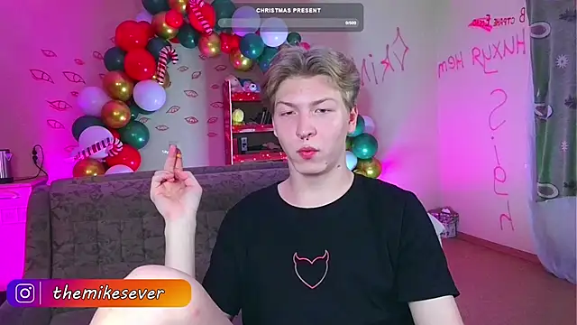 Snapshot of TheMikeSever chatting on 12.21.24 TheMikeSever online show from 12.21.24