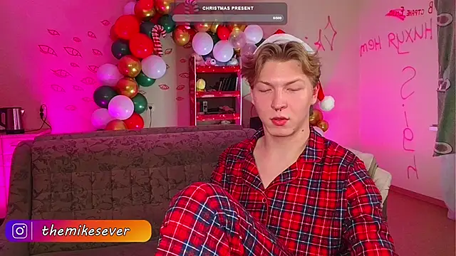 Snapshot of TheMikeSever chatting on 12.24.24 TheMikeSever online show from 12.24.24