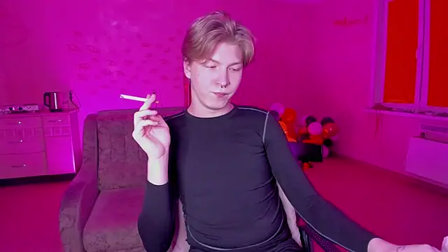 Snapshot of TheMikeSever chatting on 02.04.25 TheMikeSever online show from 02.04.25