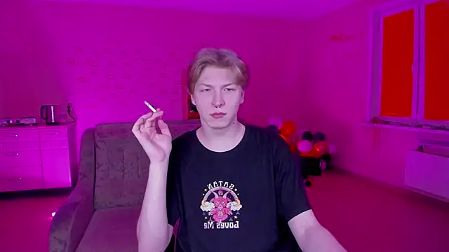 Snapshot of TheMikeSever chatting on 02.07.25 TheMikeSever online show from 02.07.25