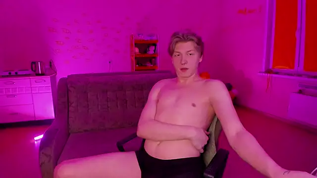 Snapshot of TheMikeSever chatting on 02.10.25 TheMikeSever online show from 02.10.25